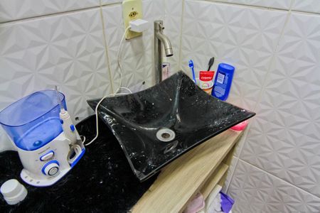 Casa à venda com 200m², 2 quartos e 3 vagas Casa à venda com 200m², 2 quartos e 3 vagasBanheiro da Suíte 2