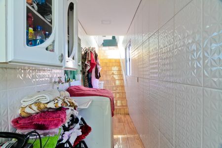Casa à venda com 200m², 2 quartos e 3 vagas Casa à venda com 200m², 2 quartos e 3 vagasÁrea de Serviço