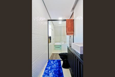 Casa à venda com 200m², 2 quartos e 3 vagas Casa à venda com 200m², 2 quartos e 3 vagasBanheiro da Suíte 1
