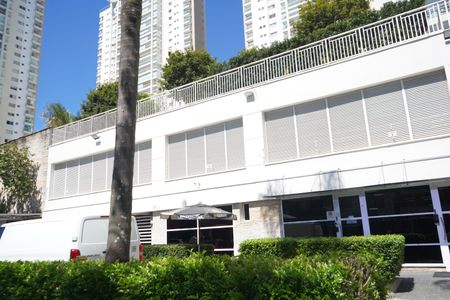 Apartamento para alugar com 178m², 3 quartos e 3 vagasFachada