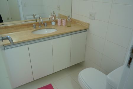 Apartamento para alugar com 178m², 3 quartos e 3 vagasBanheiro da Suíte 3