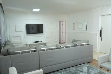Apartamento para alugar com 178m², 3 quartos e 3 vagasSala