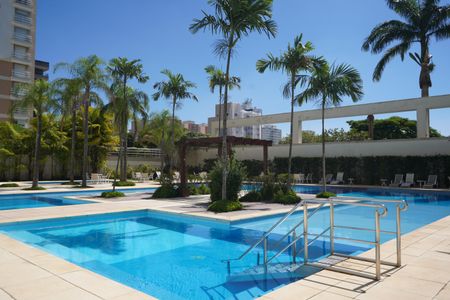 Apartamento para alugar com 178m², 3 quartos e 3 vagasÁrea comum - Piscina