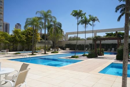 Apartamento para alugar com 178m², 3 quartos e 3 vagasÁrea comum - Piscina