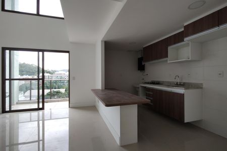 Apartamento para alugar com 80m², 1 quarto e 1 vagaSala