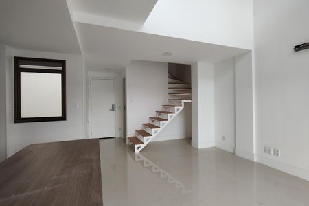 Apartamento para alugar com 80m², 1 quarto e 1 vagaSala