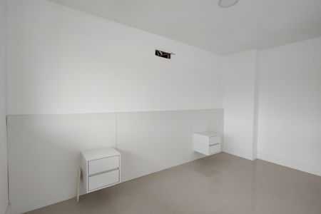 Apartamento para alugar com 80m², 1 quarto e 1 vagaQuarto - Suíte
