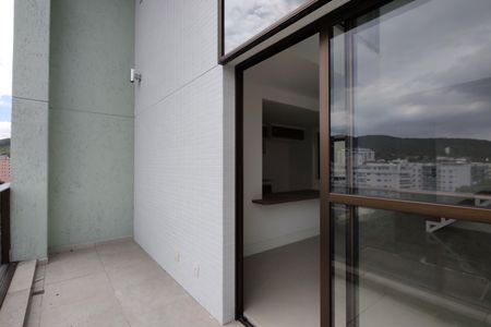 Apartamento para alugar com 80m², 1 quarto e 1 vagaVaranda