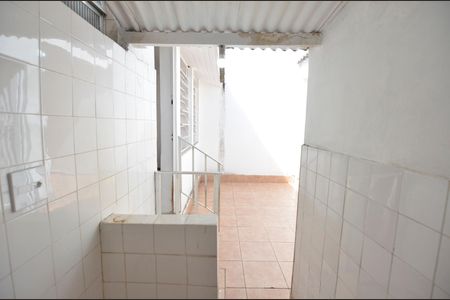 Casa à venda com 78m², 3 quartos e 1 vagaÁrea de Serviço