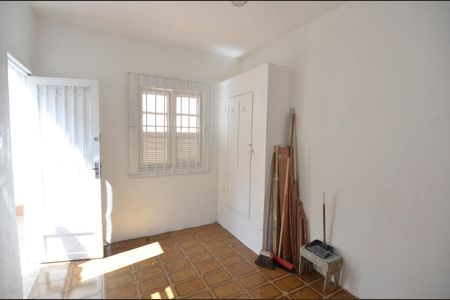 Casa à venda com 78m², 3 quartos e 1 vagaQuarto de Serviço
