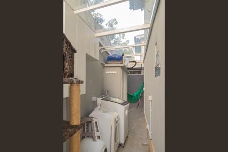 Casa de condomínio à venda com 131m², 2 quartos e 2 vagasÁrea de Serviço