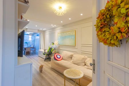 Casa de condomínio à venda com 131m², 2 quartos e 2 vagasSala