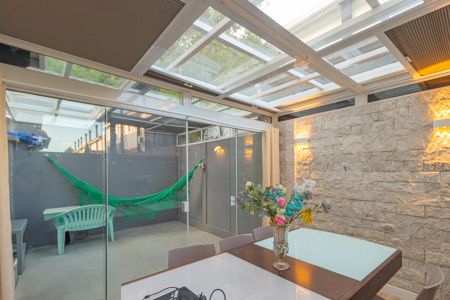 Casa de condomínio à venda com 131m², 2 quartos e 2 vagasVaranda 