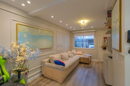 Sala de casa de condomínio à venda com 2 quartos, 131m² em Marechal Rondon, Canoas