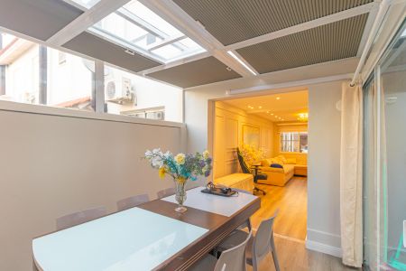 Casa de condomínio à venda com 131m², 2 quartos e 2 vagasVaranda 