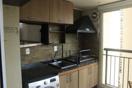 Varanda gourmet de kitnet/studio à venda com 1 quarto, 38m² em Jardim Flor da Montanha, Guarulhos