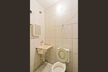 Casa à venda com 300m², 5 quartos e 1 vagaKitnet 1 - banheiro