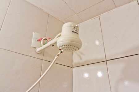 Kitnet 1 - banheiro de casa à venda com 1 quarto, 300m² em Vila Zat, São Paulo