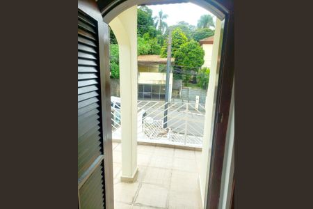 Foto 09 de casa para alugar com 4 quartos, 225m² em Vila Irmaos Arnoni, São Paulo