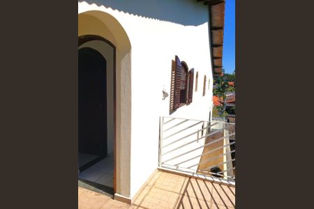 Foto 11 de casa para alugar com 4 quartos, 225m² em Vila Irmaos Arnoni, São Paulo