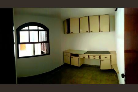 Foto 16 de casa para alugar com 4 quartos, 225m² em Vila Irmaos Arnoni, São Paulo