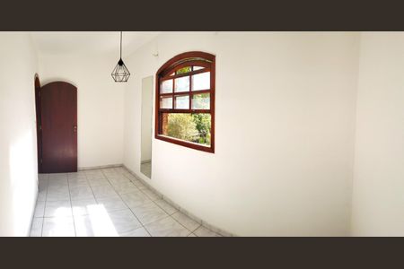 Foto 14 de casa para alugar com 4 quartos, 225m² em Vila Irmaos Arnoni, São Paulo