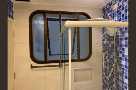 Apartamento à venda com 126m², 4 quartos e 2 vagasBanheiro 2
