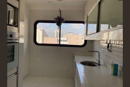 Apartamento à venda com 126m², 4 quartos e 2 vagasCozinha