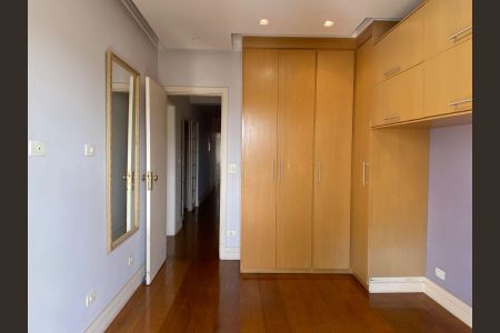 Apartamento à venda com 126m², 4 quartos e 2 vagasQuarto 1