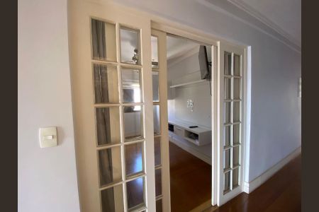Apartamento à venda com 126m², 4 quartos e 2 vagasQuarto 2