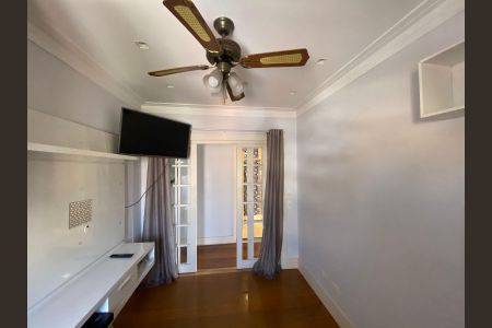 Apartamento à venda com 126m², 4 quartos e 2 vagasQuarto 2