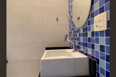 Apartamento à venda com 126m², 4 quartos e 2 vagasBanheiro 2