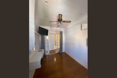 Apartamento à venda com 126m², 4 quartos e 2 vagasQuarto 2