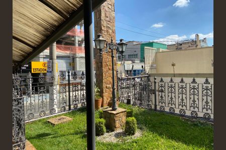 Apartamento à venda com 126m², 4 quartos e 2 vagasFachada e portaria