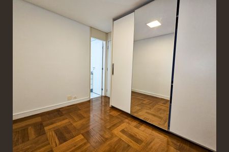 Apartamento à venda com 111m², 2 quartos e 2 vagasSuite 2
