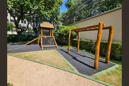 Apartamento à venda com 111m², 2 quartos e 2 vagasÁrea comum - Playground