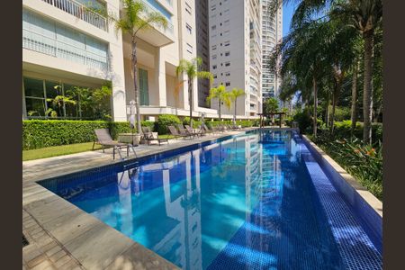 Apartamento à venda com 111m², 2 quartos e 2 vagasÁrea comum - Piscina