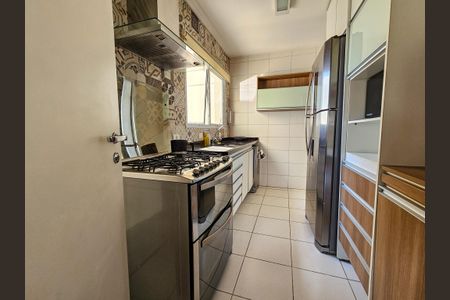 Apartamento à venda com 111m², 2 quartos e 2 vagasCozinha