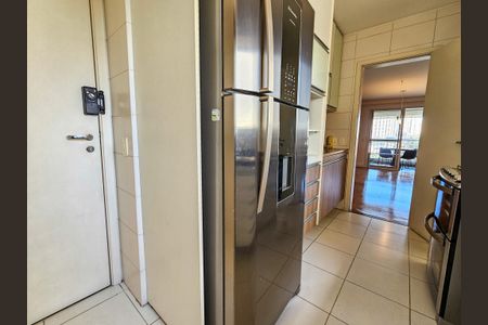 Apartamento à venda com 111m², 2 quartos e 2 vagasCozinha