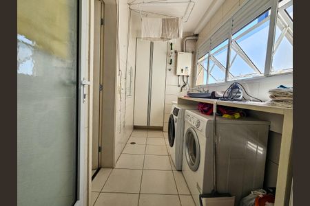 Apartamento à venda com 111m², 2 quartos e 2 vagasÁrea de Serviço