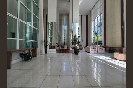 Apartamento à venda com 111m², 2 quartos e 2 vagasHall social