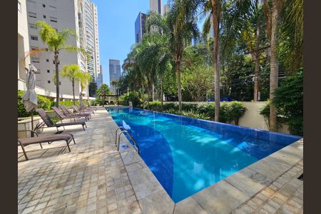 Apartamento à venda com 111m², 2 quartos e 2 vagasÁrea comum - Piscina