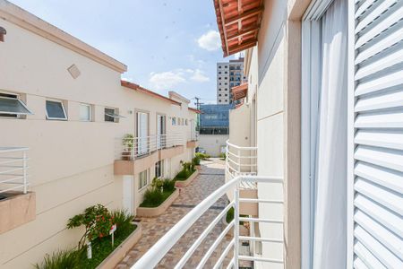 Casa de condomínio à venda com 65m², 2 quartos e 2 vagasSacada