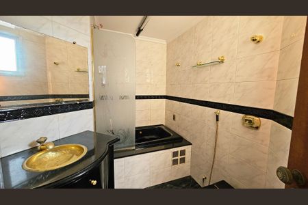 Apartamento para alugar com 207m², 3 quartos e 2 vagasBanheiro da Suíte