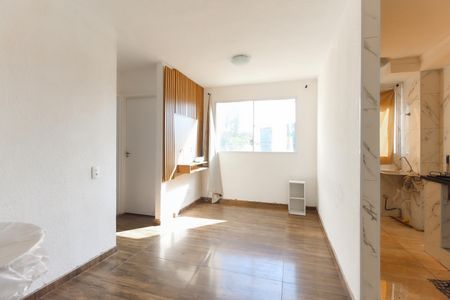 Sala de apartamento para alugar com 2 quartos, 44m² em Colônia (zona Leste), São Paulo