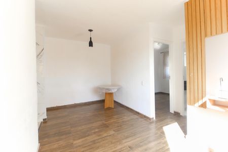 Sala de apartamento para alugar com 2 quartos, 44m² em Colônia (zona Leste), São Paulo