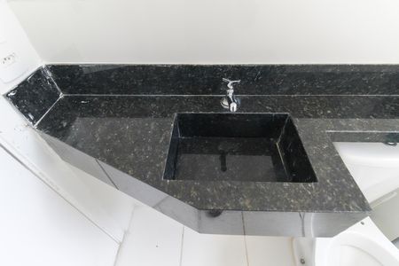 Apartamento para alugar com 44m², 2 quartos e sem vaga Apartamento para alugar com 44m², 2 quartos e sem vagaBanheiro