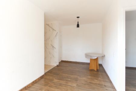 Sala de apartamento para alugar com 2 quartos, 44m² em Colônia (zona Leste), São Paulo
