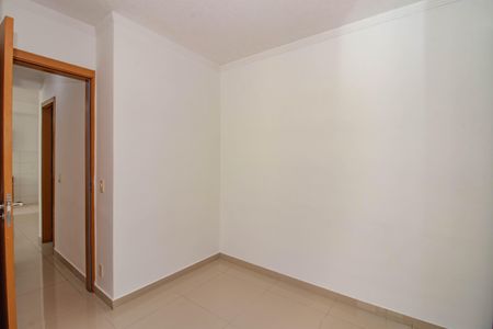 Quarto 2 de apartamento para alugar com 2 quartos, 43m² em Jardim Dona Leopoldina, Porto Alegre