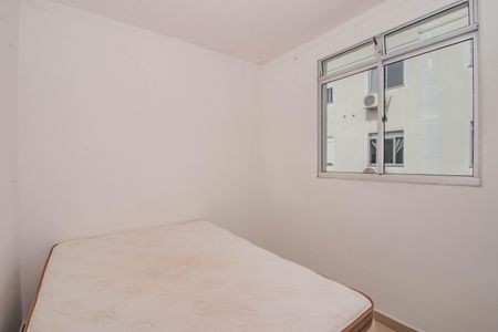 Quarto 1 de apartamento para alugar com 2 quartos, 43m² em Jardim Dona Leopoldina, Porto Alegre